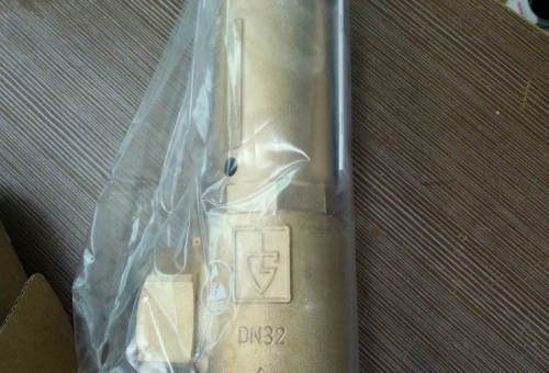 03.21上海盛霞 GOETZ安全阀到货照片